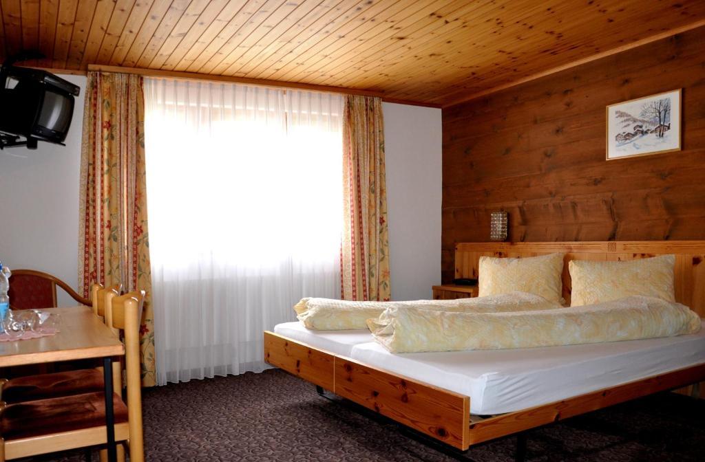 Hotel Tenne Reckingen Pokoj fotografie