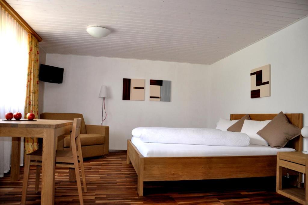 Hotel Tenne Reckingen Pokoj fotografie
