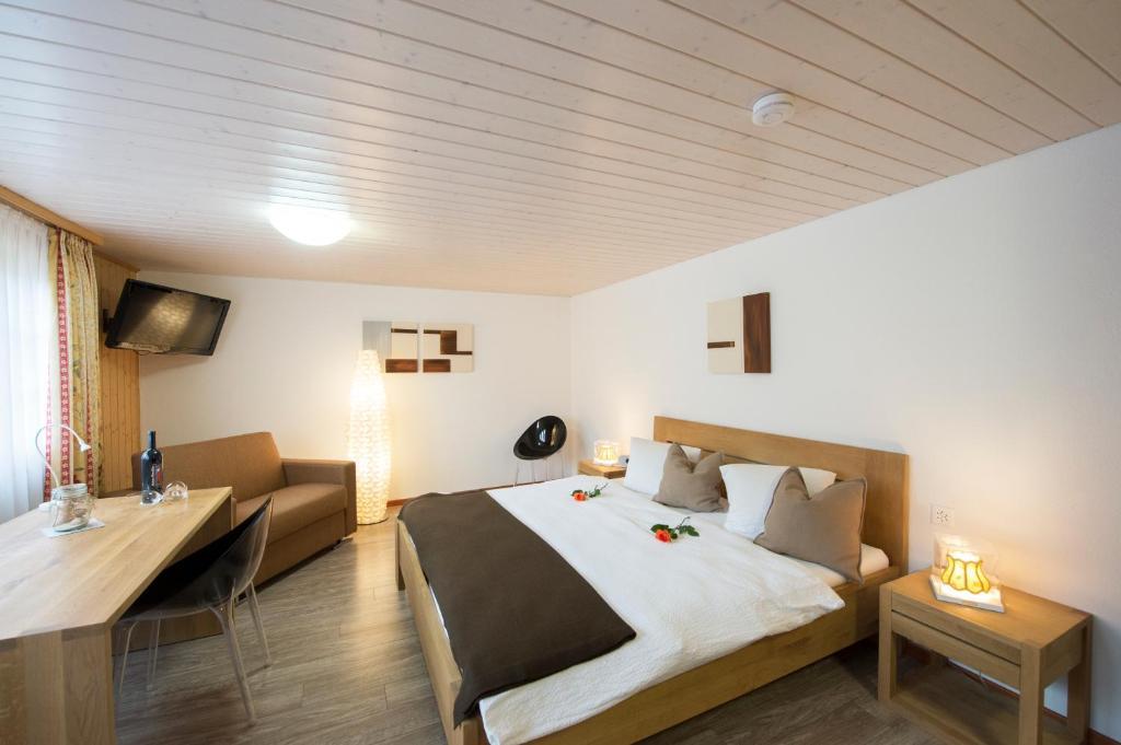 Hotel Tenne Reckingen Pokoj fotografie